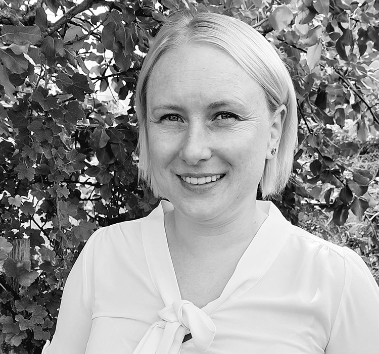 Andra Gheorghiu<br />
Specialistläkare i psykiatri